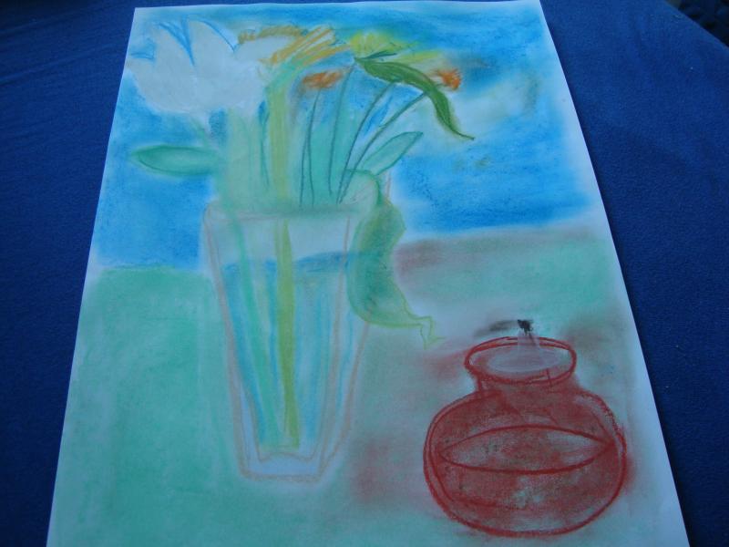 Blumen in der Vase und red oillamp